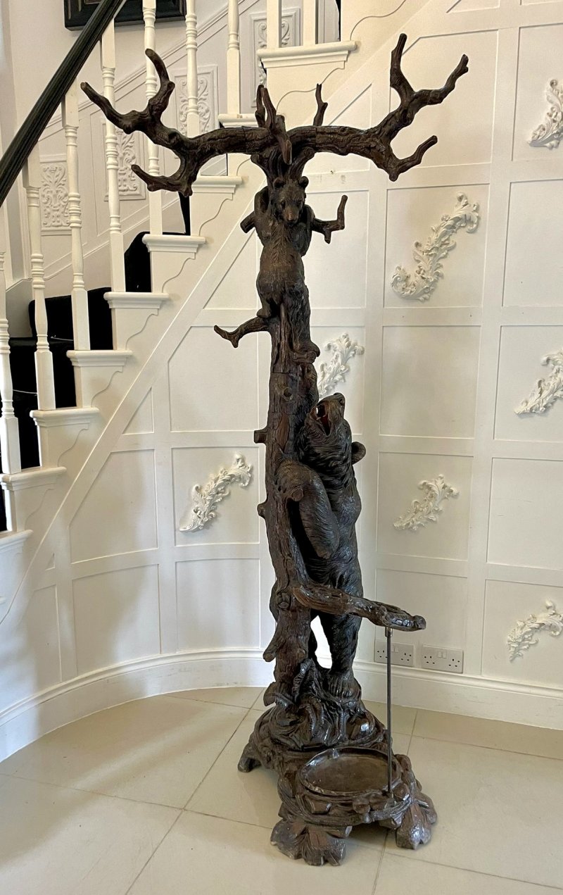 Magnificent Exhibition Quality Antique Black Forest Bear Oak Tree Hall Stand